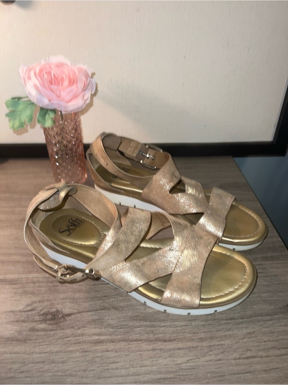 Sofft Women's GoldTan Suede Wedge Sandals 8.5